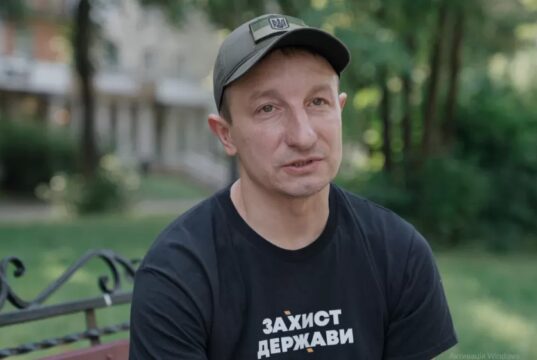 «Боляче, але ти встав і пішов»: історія сапера Михайла Зваруна, який вчиться жити після повернення з фронту | Відвертий діалог